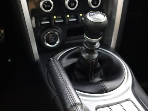 Used 2018 Subaru BRZ Limited w/ 50th Anniversary Edition RWD image 20