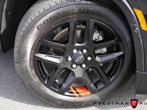 Used 2022 Chevrolet Traverse Premier w/ Redline Edition FWD image 13
