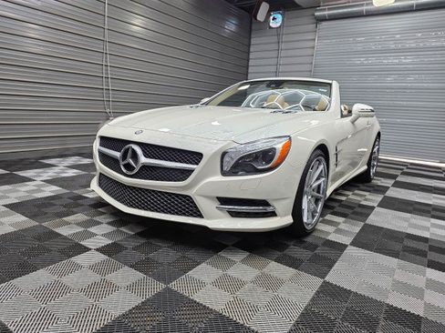 Used 2014 Mercedes-Benz SL 550 image 42