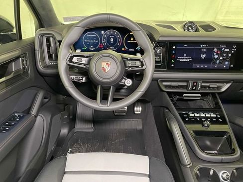 New 2026 Porsche Cayenne GTS AWD/4WD image 4