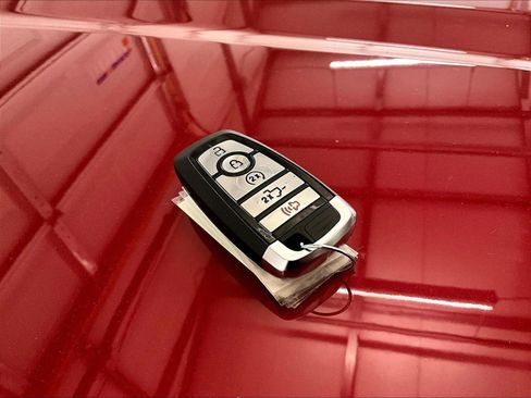 Used 2024 Ford F250 Lariat w/ Sport Appearance Package image 9