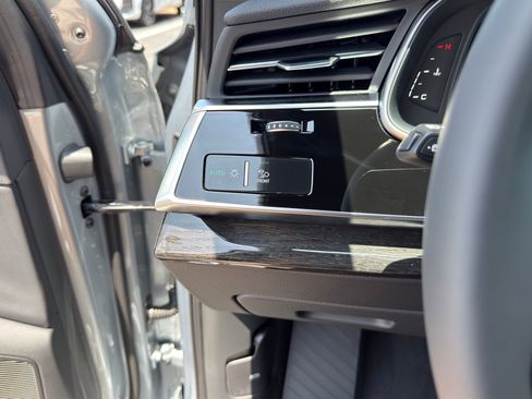 New 2026 Audi Q7 3.0T Premium Plus AWD/4WD image 20