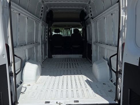 Used 2023 RAM ProMaster 3500 w/ Safety Group FWD image 12
