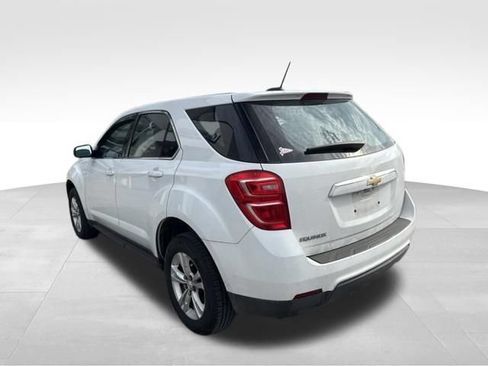 Used 2017 Chevrolet Equinox LS FWD image 6