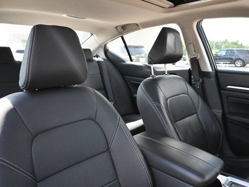 Used 2021 Nissan Altima 2.5 Platinum AWD/4WD image 39