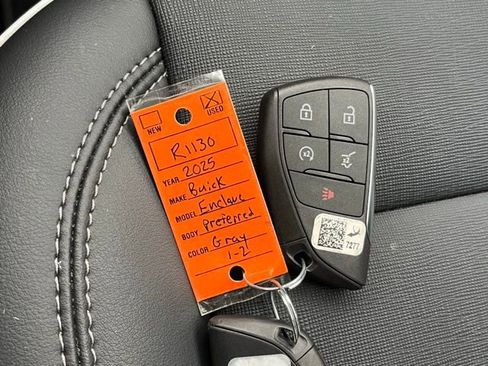 Used 2025 Buick Enclave Preferred image 12