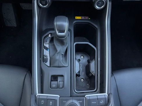 Used 2025 Toyota Grand Highlander AWD image 32