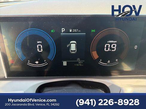 Certified 2025 Hyundai Tucson SEL image 9