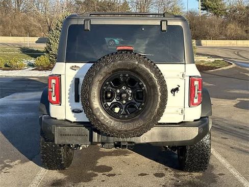 Used 2023 Ford Bronco Wildtrak image 4