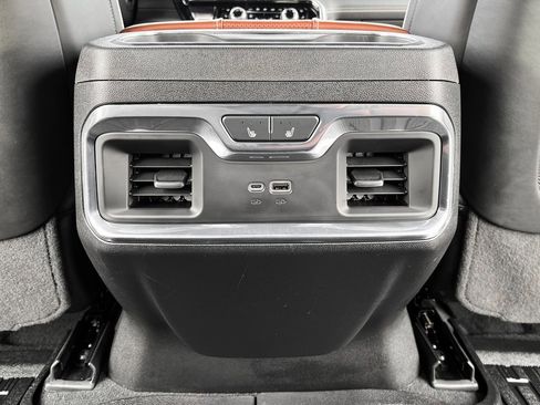 Used 2025 GMC Sierra 3500 Denali Ultimate image 26