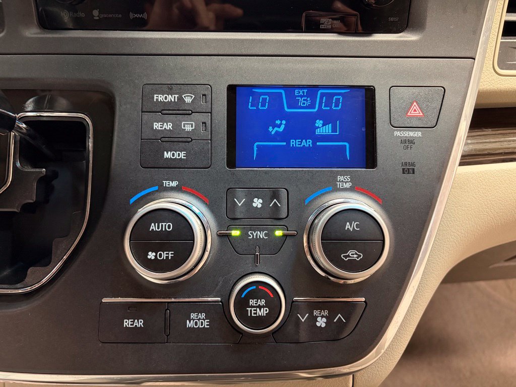 Used 2016 Toyota Sienna XLE w/ XLE Navigation Package FWD image 24