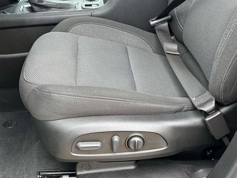 Certified 2023 Chevrolet Traverse LT AWD/4WD image 17