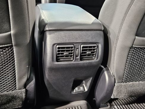 Used 2022 Toyota 4Runner SR5 Premium w/ Moonroof Package AWD/4WD image 39