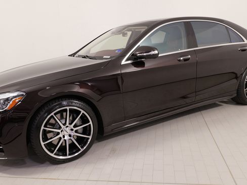 Used 2018 Mercedes-Benz S 560 S 560 4MATIC image 3