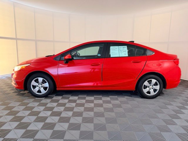 Used 2017 Chevrolet Cruze LS FWD image 11