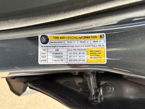 Used 2024 Rivian R1S Adventure AWD/4WD image 27