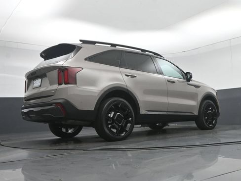 Used 2025 Kia Sorento SX AWD/4WD image 75