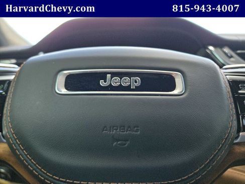 Used 2025 Jeep Grand Cherokee Summit w/ Adv Protech Group IV AWD/4WD image 28