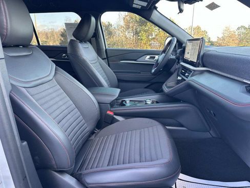 New 2026 Ford Explorer ST-Line image 13