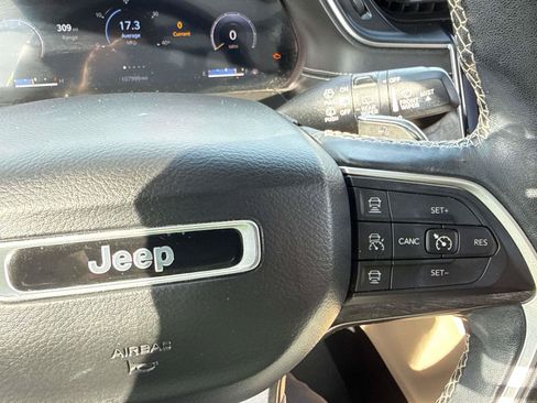 Used 2021 Jeep Grand Cherokee L Limited w/ Luxury Tech Group II AWD/4WD image 28