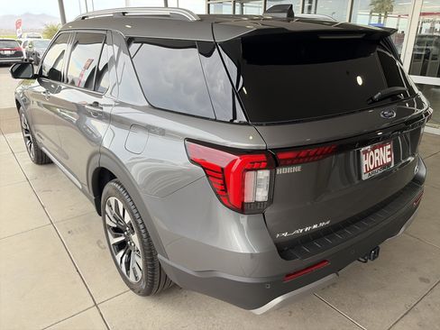 Used 2026 Ford Explorer Platinum w/ LUX Leather Package AWD/4WD image 7