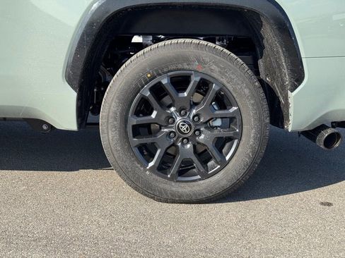 New 2026 Toyota Tundra Platinum image 40