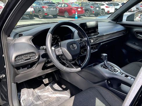Used 2023 Honda HR-V Sport image 17