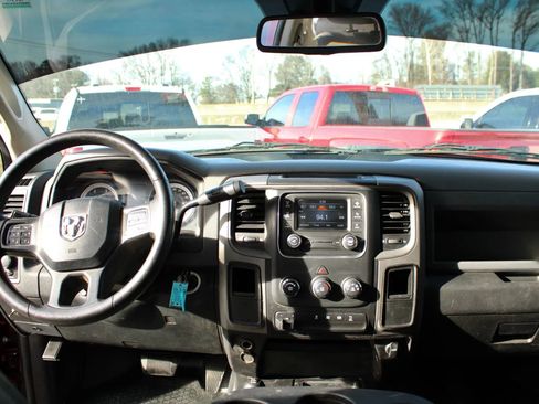 Used 2016 RAM 3500 Tradesman w/ Chrome Appearance Group image 18