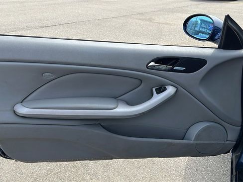 Used 2006 BMW M3 Convertible image 10