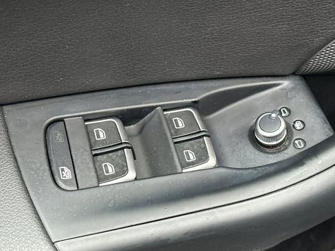 Used 2016 Audi Q3 2.0T Premium Plus w/ Technology Package image 15