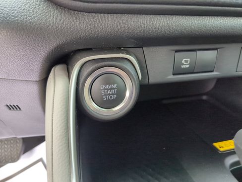 Used 2025 Toyota Grand Highlander AWD image 32