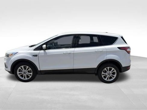 Used 2017 Ford Escape SE FWD image 7
