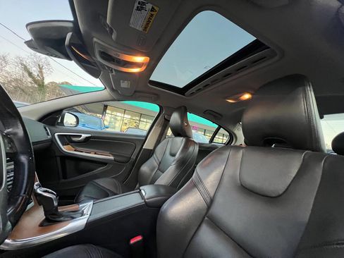 Used 2016 Volvo S60 T5 Premier image 11