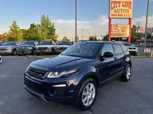 Used 2017 Land Rover Range Rover Evoque SE AWD/4WD image 9