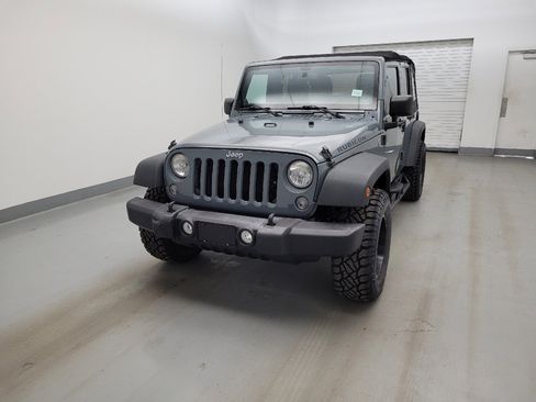 Used 2014 Jeep Wrangler Unlimited Rubicon w/ Dual Top Group AWD/4WD image 15
