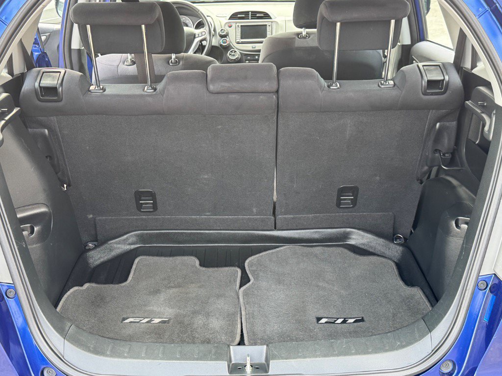 Used 2010 Honda Fit Sport image 21