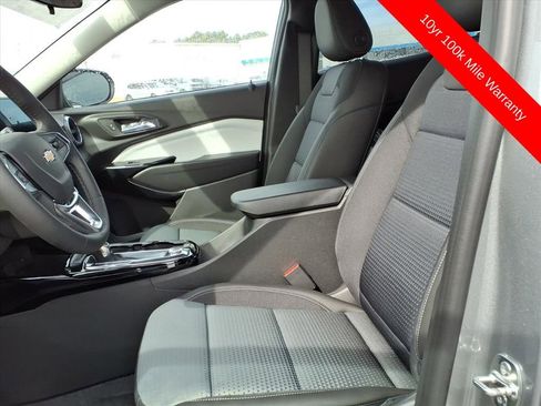 New 2026 Chevrolet Trax LT w/ Driver Confidence Package image 15