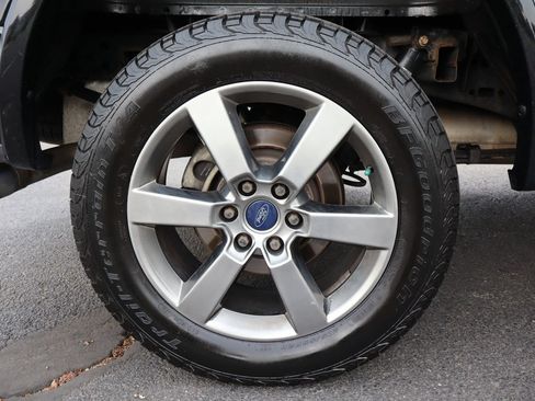Used 2016 Ford F150 XLT w/ Equipment Group 302A Luxury AWD/4WD image 43