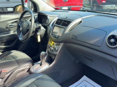 Used 2015 Chevrolet Trax LT w/ LT Plus Package AWD/4WD image 14