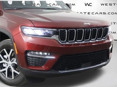 Used 2024 Jeep Grand Cherokee Limited w/ Luxury Tech Group II AWD/4WD image 56