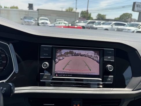 Used 2019 Volkswagen Jetta R-Line FWD image 18