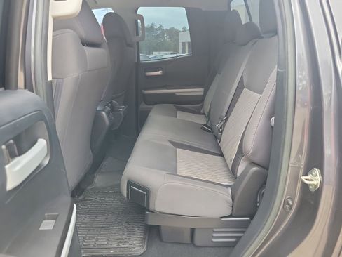 Used 2017 Toyota Tundra SR5 w/ SR5 Upgrade Package RWD image 17