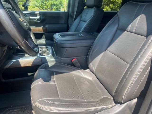 Used 2020 Chevrolet Silverado 3500 High Country w/ Technology Package AWD/4WD image 33