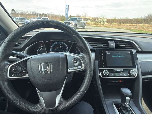 Used 2018 Honda Civic EX image 27