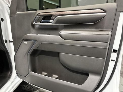 Used 2024 Chevrolet Silverado 2500 LTZ w/ LTZ Plus Package image 31