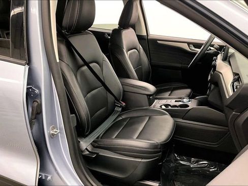 Used 2022 Ford Escape SEL image 8