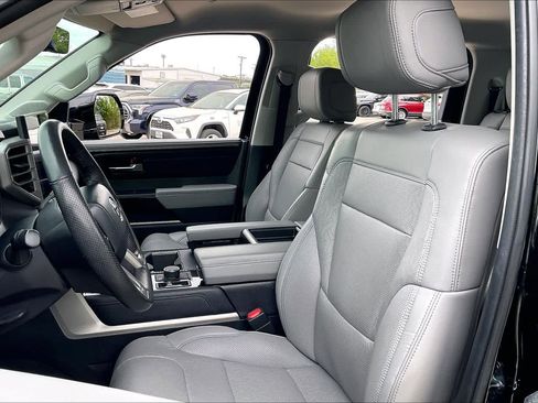 Used 2024 Toyota Tundra Limited AWD/4WD image 8