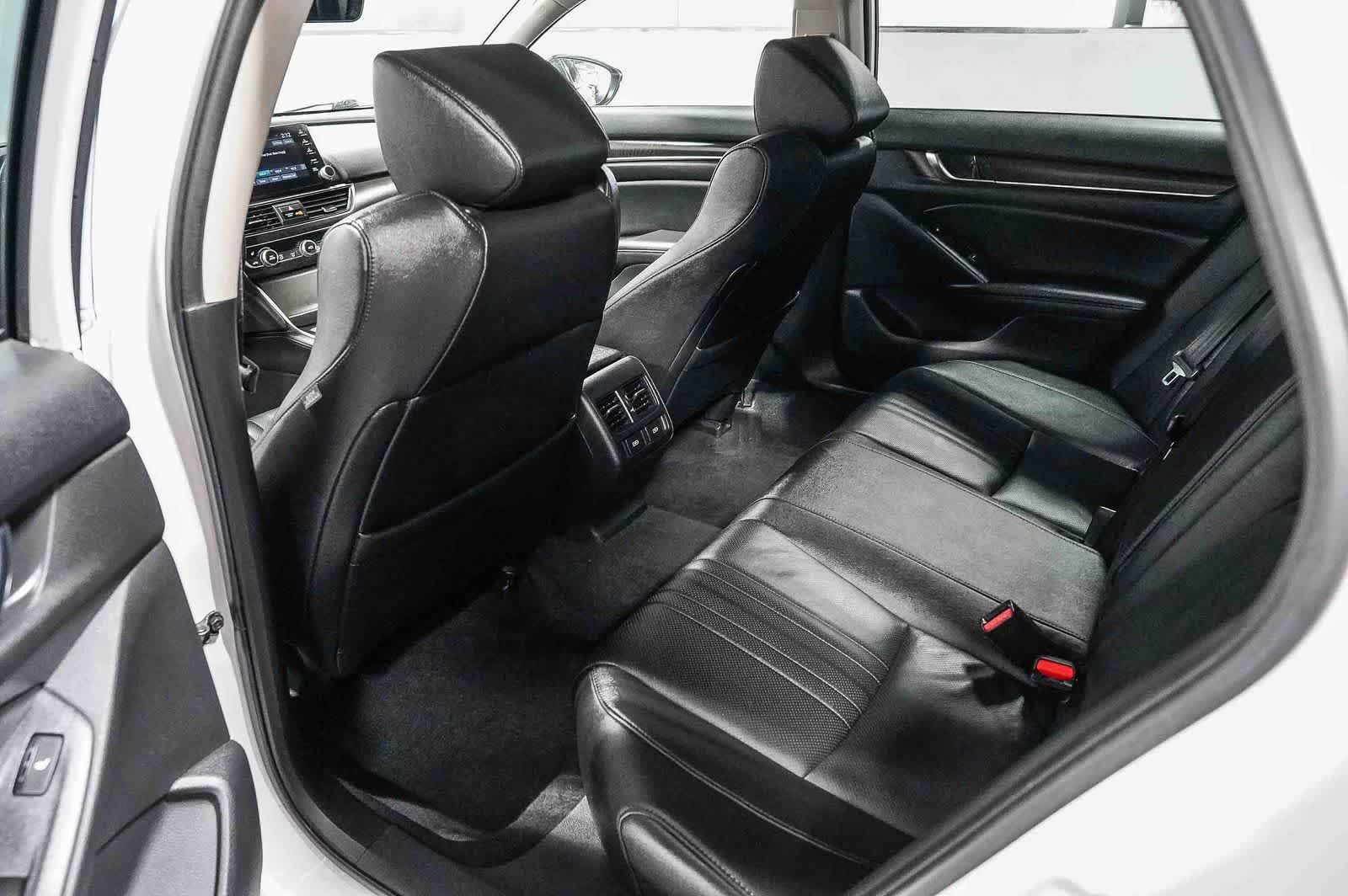 Used 2021 Honda Accord Touring image 19