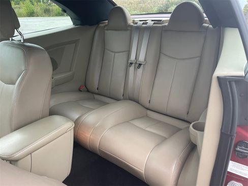 Used 2012 Chrysler 200 Touring image 33