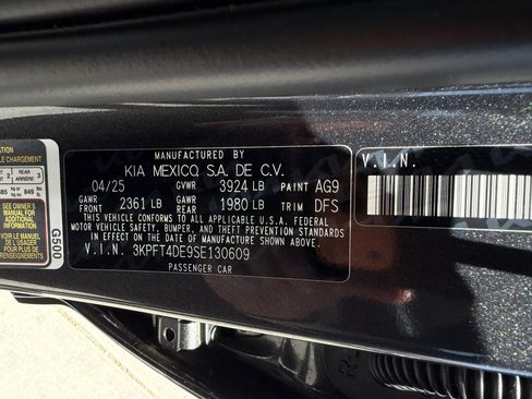Used 2025 Kia K4 FWD image 41